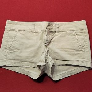 American Eagle Shortie shorts